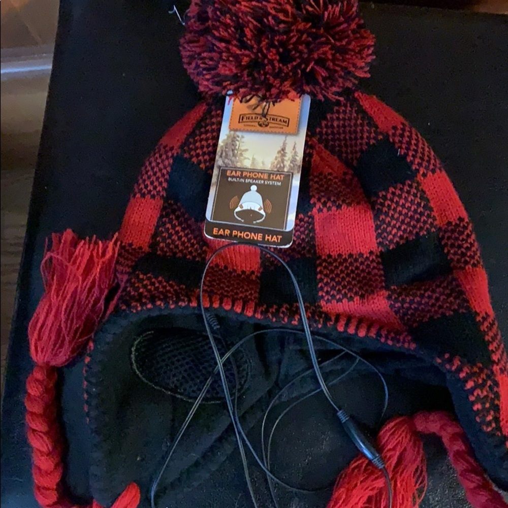 New Field & Stream Men’s Ear Phone Hat NWT